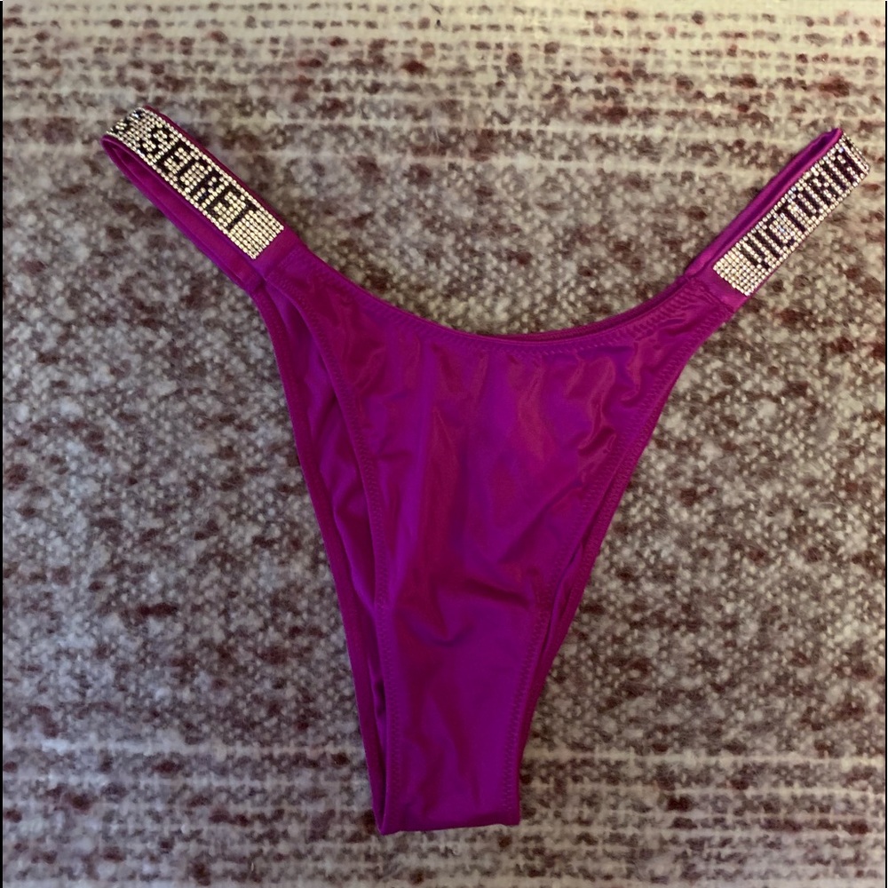 NWT VICTORIAS’S SECRET very sexy limited edition